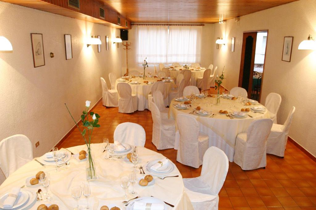 Hotel Fonda Neus Sant Sadurní dʼAnoia Dış mekan fotoğraf